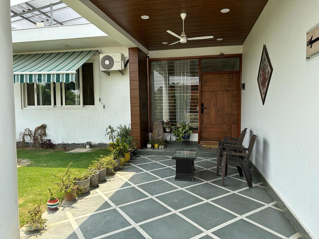 1 Acre Fully Developed Farmhouse with Pool & Garden photo 9